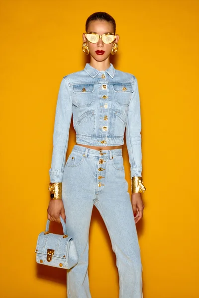 Look 28